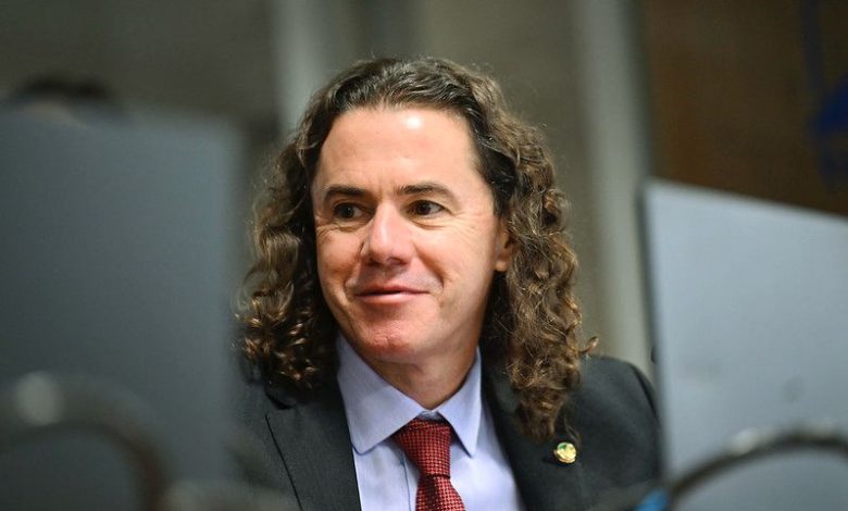 Veneziano lidera disputa para o Senado em Campina Grande com 64,4%, aponta pesquisa Índice Veneziano lidera disputa para o Senado em Campina Grande com 64,4%, aponta pesquisa Índice