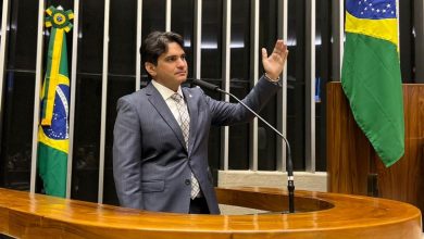 Senado aprova projeto de Murilo Galdino que proíbe descontos associativos na folha do INSS