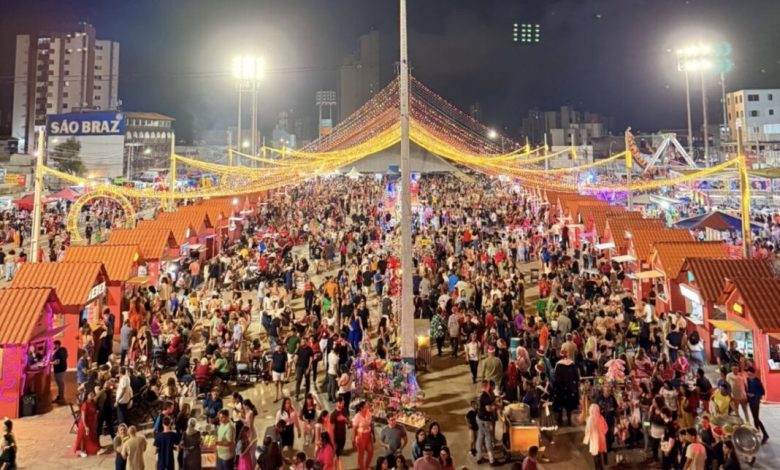Natal Iluminado: comerciantes serão centralizados nos parques Evaldo Cruz e do Povo