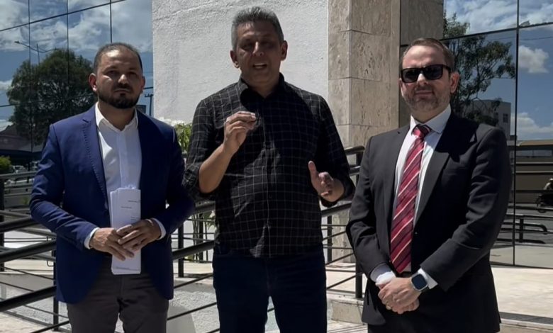 Em audiência no MP prefeito João Costa consegue o retorno das atividades das ambulâncias no atendimento à população (vídeo) Em audiência no MP prefeito João Costa consegue o retorno das atividades das ambulâncias no atendimento à população (vídeo)