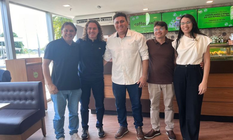 Veneziano recebe apoio à sua reeleição do vereador mais votado da história e de lideranças políticas de Itaporanga