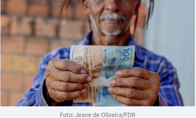 INSS inicia pagamento do 13º nesta segunda (24); saiba para quem e valor a receber INSS inicia pagamento do 13º nesta segunda (24); saiba para quem e valor a receber