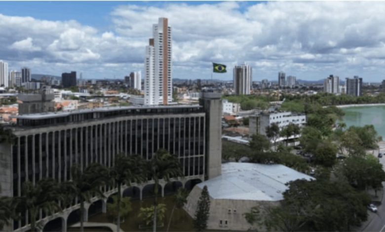 FIEPB antecipa pagamento do 13º salário para colaboradores do Sistema Indústria na Paraíba FIEPB antecipa pagamento do 13º salário para colaboradores do Sistema Indústria na Paraíba