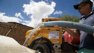 Abastecimento de água por carros-pipa será suspenso em Campina Grande e mais 13 municípios da PB