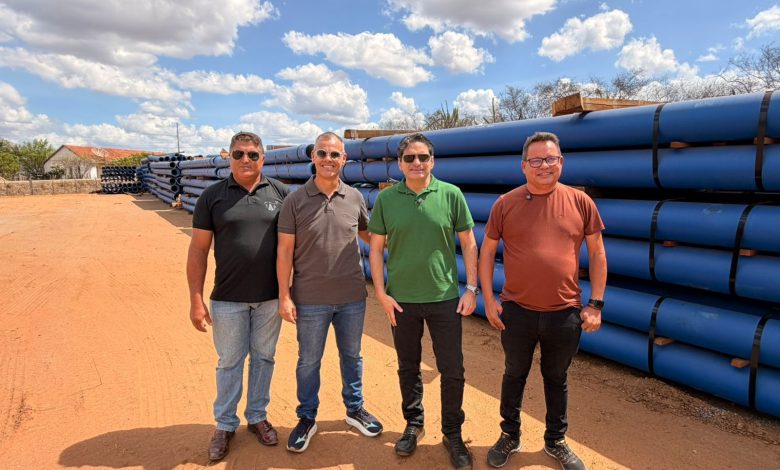 Murilo Galdino constata avanço nas obras da Adutora do Pajeú  em Taperoá