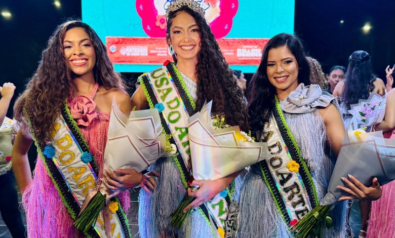 Tainá da Silva Araújo é eleita Musa do Artesanato 2025 e abre oficialmente a programação da Festa do Artesanato de Lagoa Seca