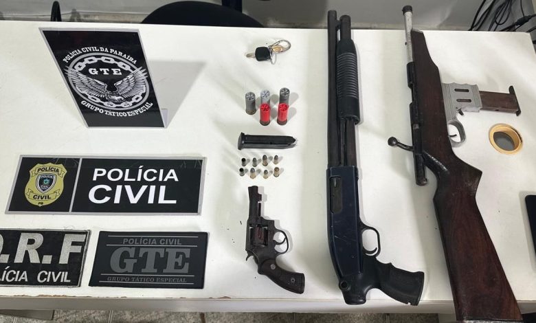 Polícia Civil frustra explosão a comércio em Areal, apreende armas e veículo, e três suspeitos morrem em confronto