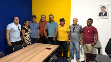 Deputado Romero Rodrigues recebe apoio de lideranças da oposição em Serraria