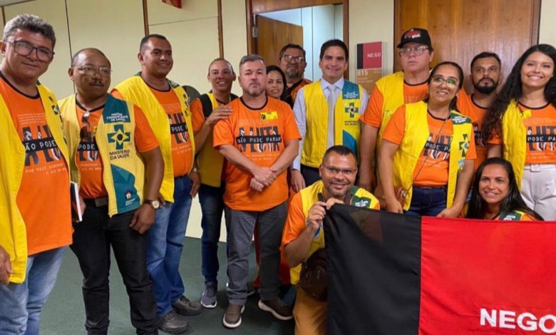 Murilo Galdino garante assinaturas para urgência de projeto que beneficia agentes de saúde e de endemias Murilo Galdino garante assinaturas para urgência de projeto que beneficia agentes de saúde e de endemias