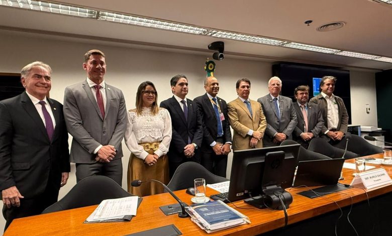 Murilo Galdino preside Comissão dos Portos com discussão focada em dragagem e praticarem Murilo Galdino preside Comissão dos Portos com discussão focada em dragagem e praticarem