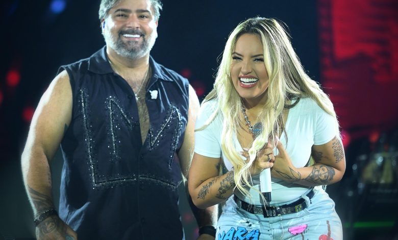 Seu Desejo brilha em mais uma noite de multidão na Festa do Artesanato de Lagoa Seca Seu Desejo brilha em mais uma noite de multidão na Festa do Artesanato de Lagoa Seca