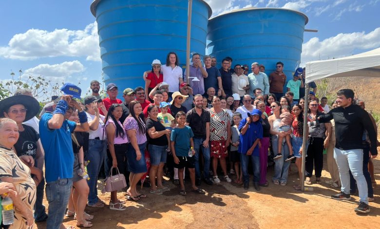 Nos 64 anos de emancipação, Mogeiro recebe mais de R$ 26 milhões em obras e ações indicadas e articuladas por Veneziano Nos 64 anos de emancipação, Mogeiro recebe mais de R$ 26 milhões em obras e ações indicadas e articuladas por Veneziano