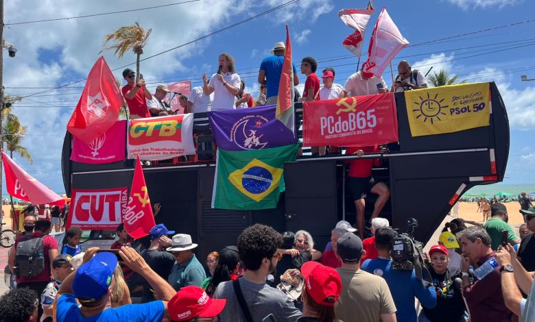 Veneziano participa de ato em João Pessoa contra o projeto da dosimetria e reafirma sua posição contrária à iniciativa Veneziano participa de ato em João Pessoa contra o projeto da dosimetria e reafirma sua posição contrária à iniciativa