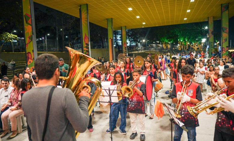 Natal da Educação encerra programação com noite de celebração, talento e emoção no Parque Evaldo Cruz