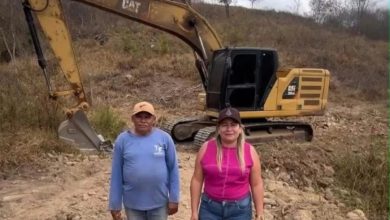 Massaranduba: Prefeitura inicia limpeza do barreiro que abastece às comunidades de Embiras e Caiana