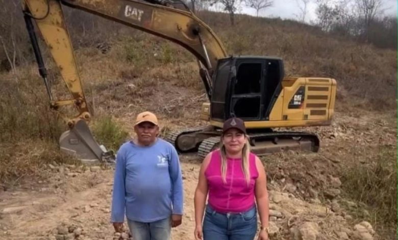 Massaranduba: Prefeitura inicia limpeza do barreiro que abastece às comunidades de Embiras e Caiana