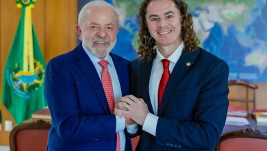 Em Brasília, Veneziano se encontra com Lula em Ato pela Democracia e agradece reafirmação do apoio à sua reeleição para o Senado