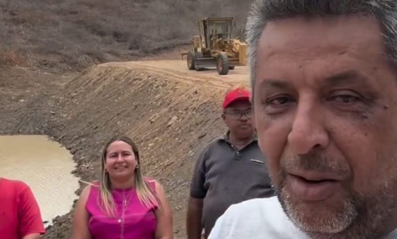 Na comunidade de Imbiras prefeito de Massaranduba e  equipe comemoram a reforma e ampliação do açude