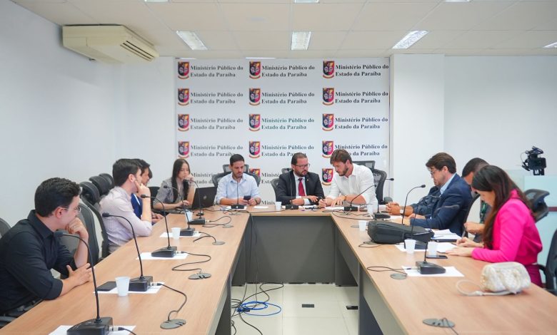 No MPPB, gestão municipal apresenta ações em andamento para enfrentar crise ambiental no Açude Velho