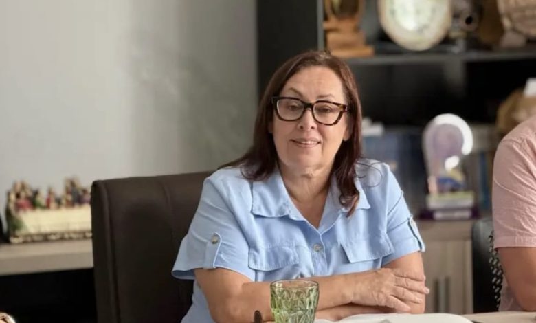 Prefeita Eleuza se reúne com gestores para alinhar início do ano letivo em Puxinanã