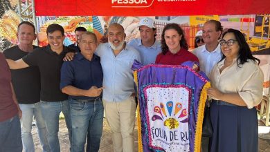 Ao lado de Cícero, Veneziano anuncia R$ 3 milhões para os eventos de João Pessoa, durante lançamento da programação do Carnaval da capital