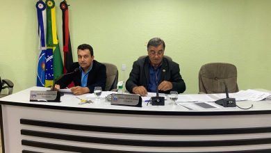 Vereadores de Queimadas aprovam projetos que beneficiam servdores municipais