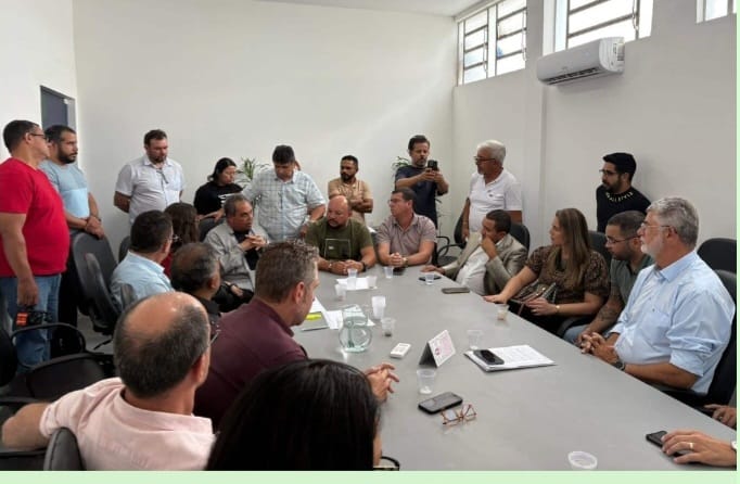 Com articulação da bancada governista, Saúde de Campina recebe hospitais e garante novo repasse Com articulação da bancada governista, Saúde de Campina recebe hospitais e garante novo repasse