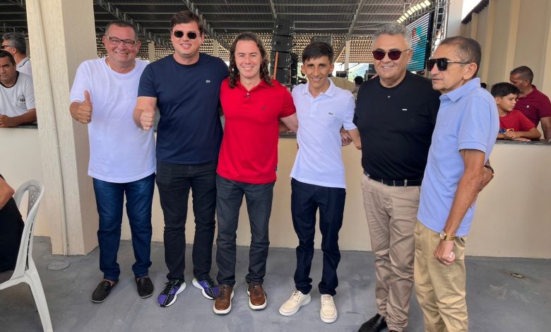 *Veneziano passa o sábado no Sertão, faz reunião em Paulista e prestigia aniversário do ex-prefeito Pedro Caetano em Bom Sucesso*