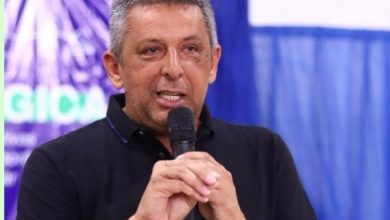 Jornada Pedagógica 2026: Prefeito João Costa entrega Selo Petronilha Beatriz à secretaria de Educação e honraria à professoras