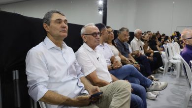 Candidatos ao governo do Estado participaram da missa de encerramento do CRESCER