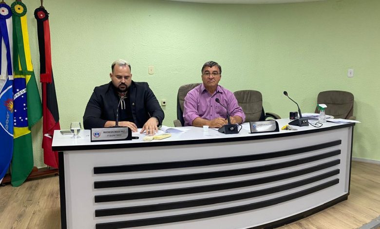 Vereadores de Queimadas aprovam projetos do Executivo que beneficiam servidores municipais