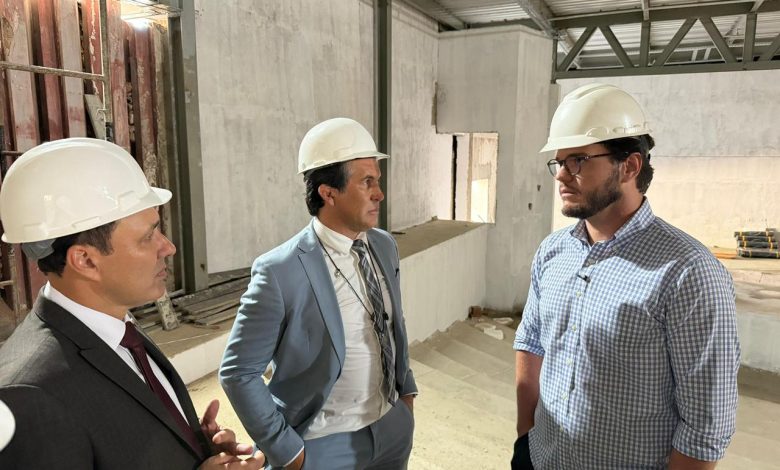 Agenda: Bruno recebe vereador de João Pessoa nas obras do Cinema da Educação e participa de lançamento do Procon Digital Agenda: Bruno recebe vereador de João Pessoa nas obras do Cinema da Educação e participa de lançamento do Procon Digital