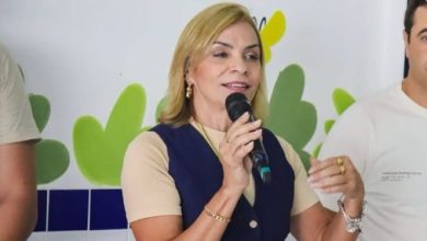 “Investir em educação é investir em vidas”, diz Delusia Barros durante entrega de escola em Queimadas