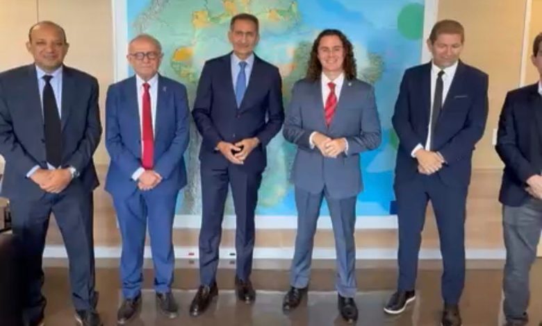 Ministro confirma a Veneziano, Cícero e prefeitos do Vale do Piancó proximidade da licitação para o 3º eixo da transposição na Paraíba