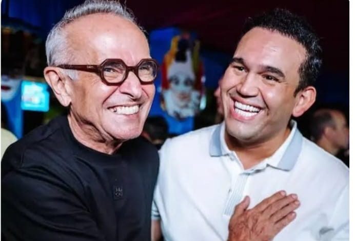 Jhony oficializa apoio a Cícero Lucena e deve dividir palanque com os Cunha Lima Jhony oficializa apoio a Cícero Lucena e deve dividir palanque com os Cunha Lima